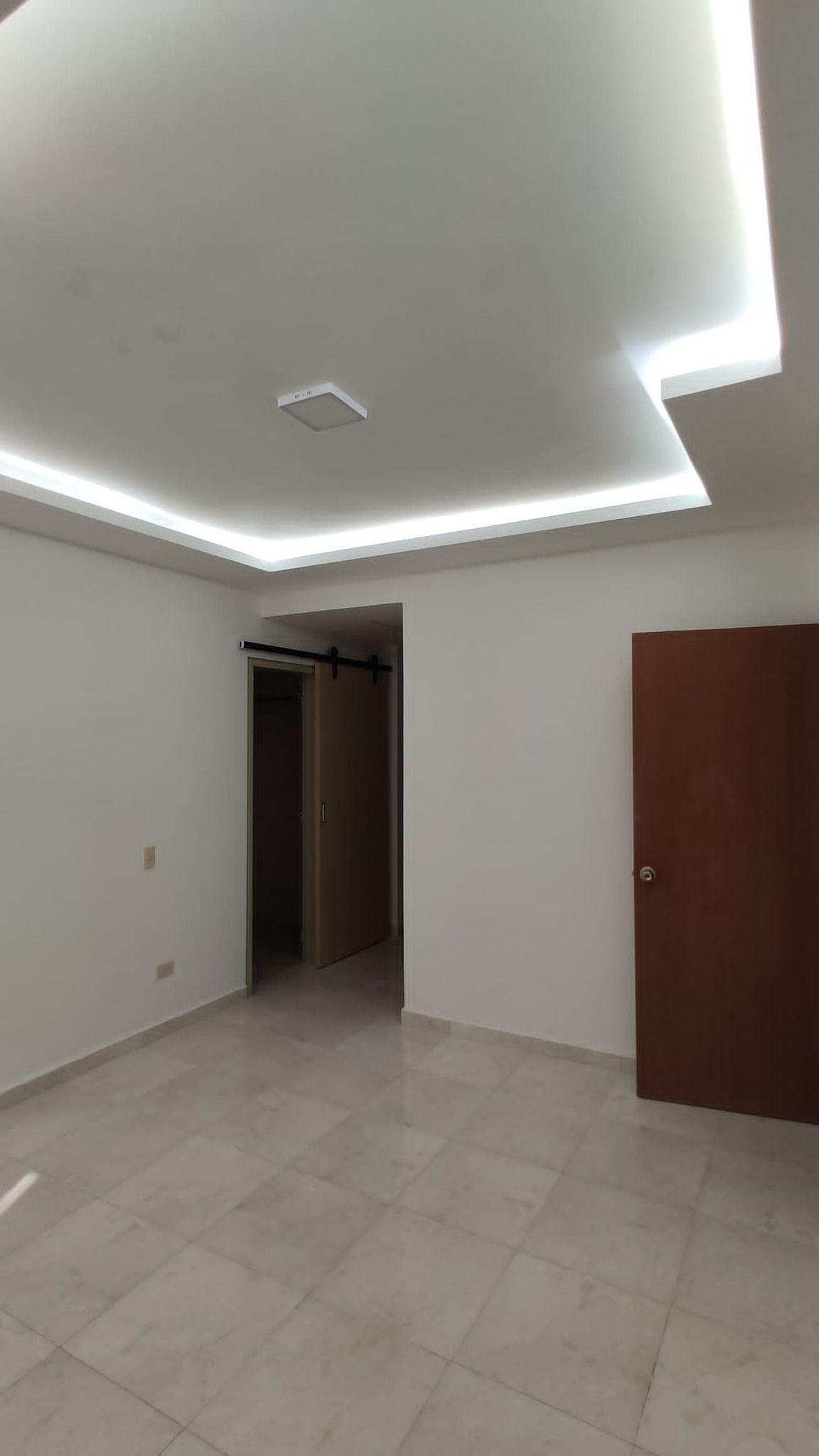 Brand New Apartment - Apartamento Nuevo en Alquiler